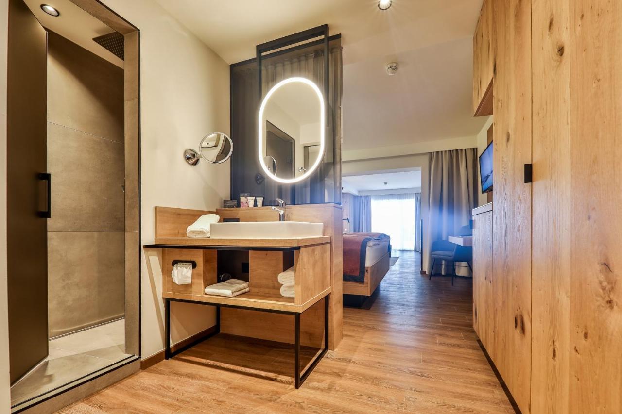 Deluxe Double Room Balcony